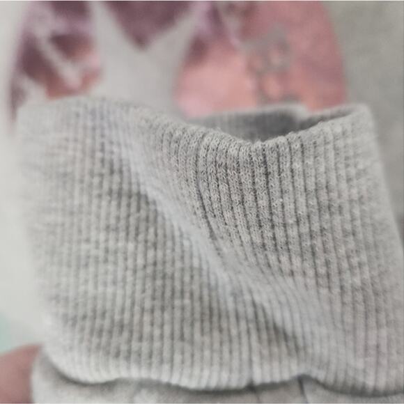 Converse Chuck Taylor Girls Foil‎ Graphic Cropped Pullover Hoodie Grey XL - Picture 4 of 14